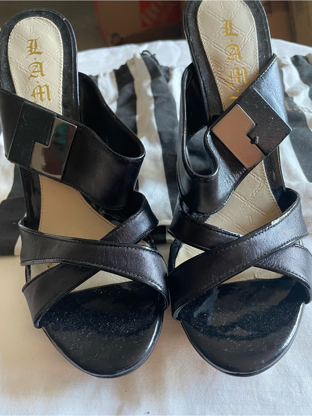 L.A.M.B. GWEN STEFANI SANDRA BLACK BUCKLE MULES SLIDES SANDALS US 8 Worn Once